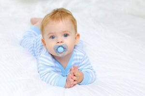 Uso adecuado del chupete en bebés